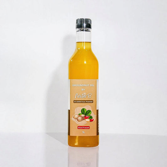 Wood pressed groundnut oil